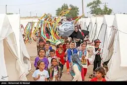 عکس/ اجرای برنامه های فرهنگی برای کودکان سیل زده اهوازی