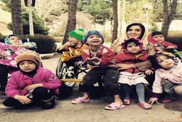 لیلا بلوکات و فرزند خوانده هایش + عکس