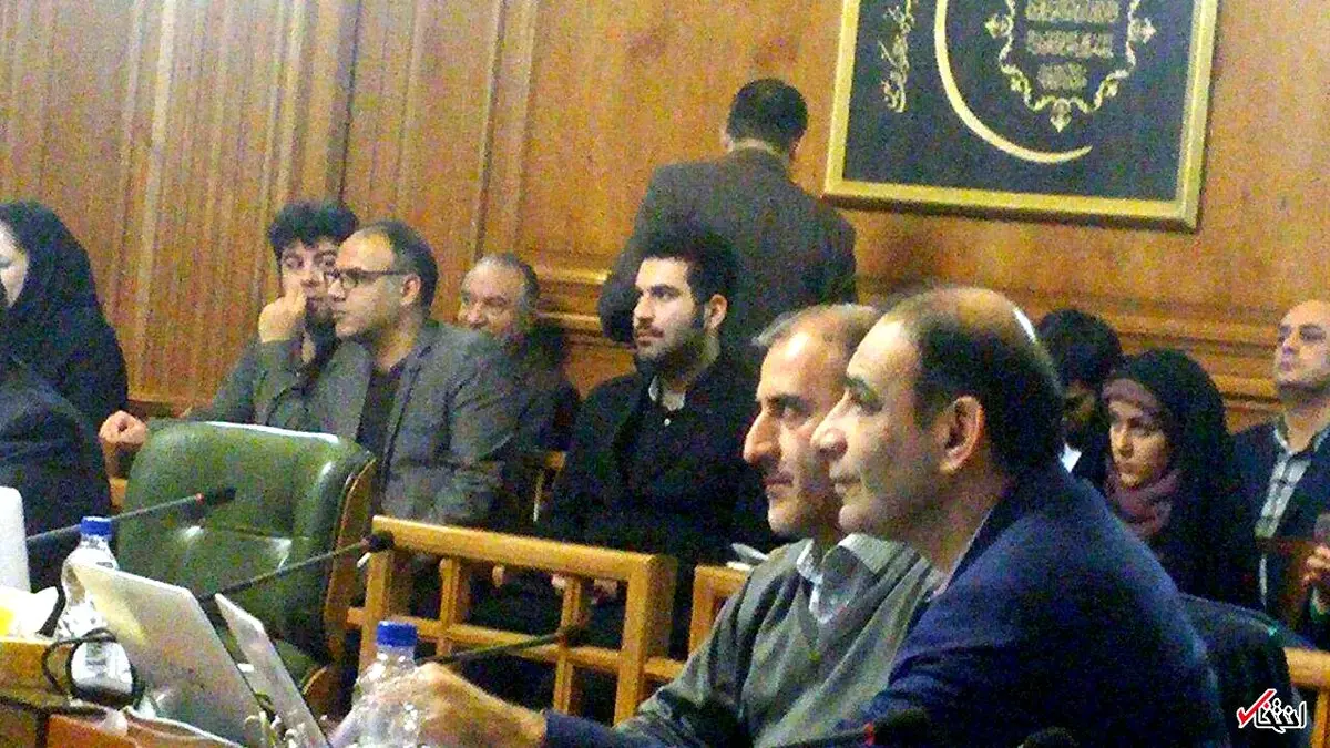 حضور غیرمنتظره وزیر راه احمدی‌نژاد در جلسه شورای شهر +عکس