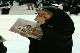 تصویری دردناک از گریه‌های مادر «بنیتا» در مراسم شیرخوارگان حسینی
