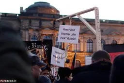 چوبه‌دار معترضان برای مرکل! /تصاویر