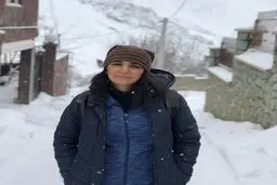 تیپ اسپرت لیندا کیانی در هوای برفی + عکس