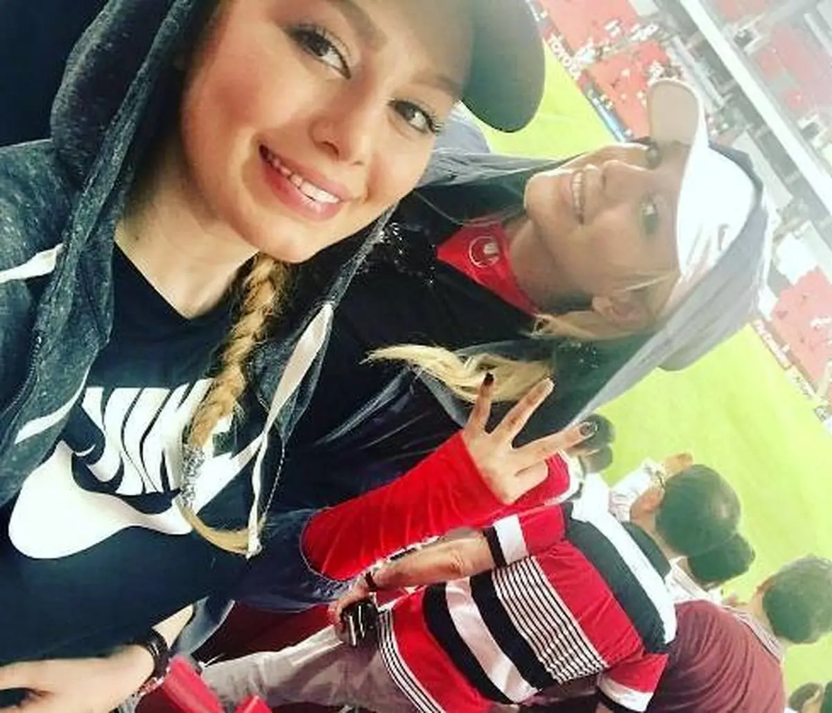 سحر قریشی و شیما مرزی تماشاچی بازی پرسپولیس /عکس