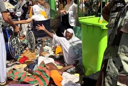 فریاد زنی در منا بر سر عوامل آل‌سعود /عکس