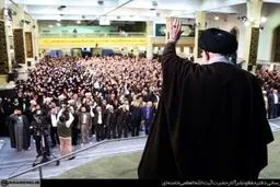 دیدار هزاران نفر از دانشجویان و دانش آموزان با رهبر انقلاب/تصاویر