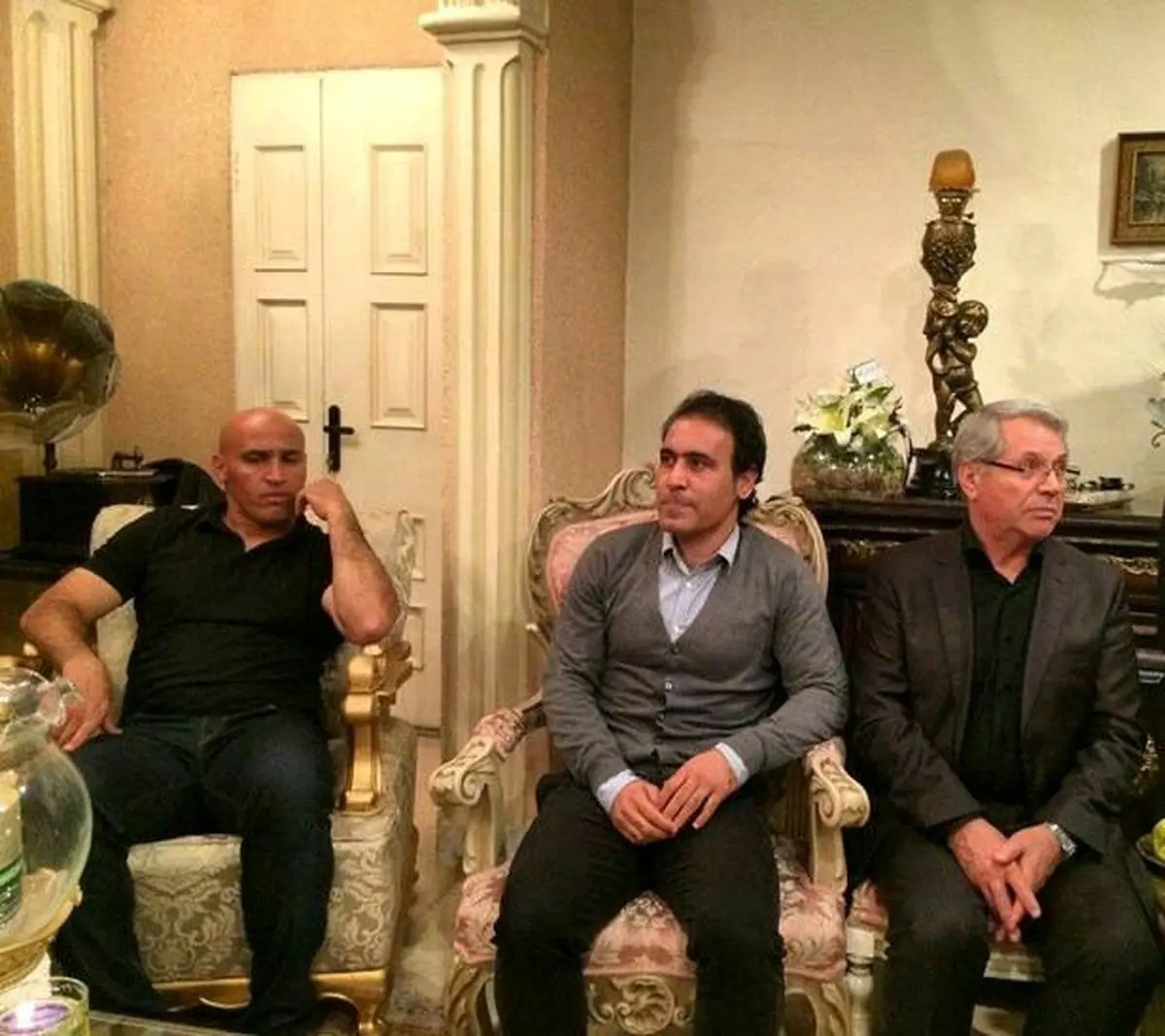 کاپیتان کیا جدیدترین ستاره‌ای که به خانه پورحیدری‌ها رفت+عکس