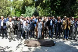 تشییع پیکر مرحوم خسرو فرخزادی/تصاویر