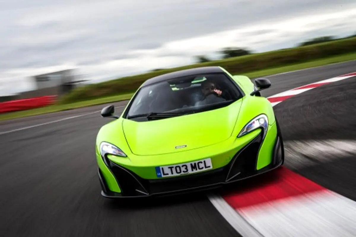 اولین رانندگی با مک‌لارن 675LT مدل ۲۰۱۶+ تصاویر