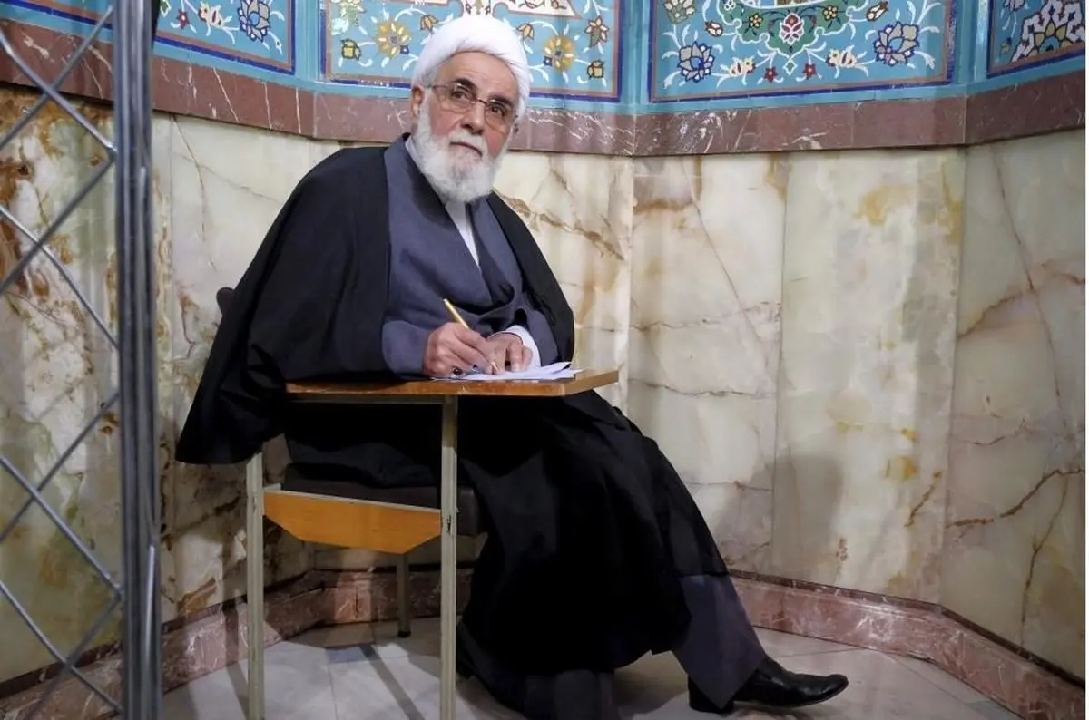 «رسمِ سیاسی» که ناطق نوری کلید زد /پیام های سیاسی یک لبیک، یک اقتدا /حرکات نمادین و ضربتی دو روحانی اصولگرا و اصلاح طلب برای درهم شکستن اختلافات سیاسی چپ و راست /روحانی پای میز گفتگو با رقبای انتخاباتی اش خواهد نشست؟ /رفقای آیت الله هاشمی پا جای پای او می