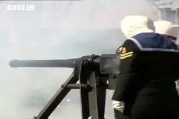 فیلم شلیک ۴۱ گلوله توپ به احترام شاهزاده فیلیپ را ببینید