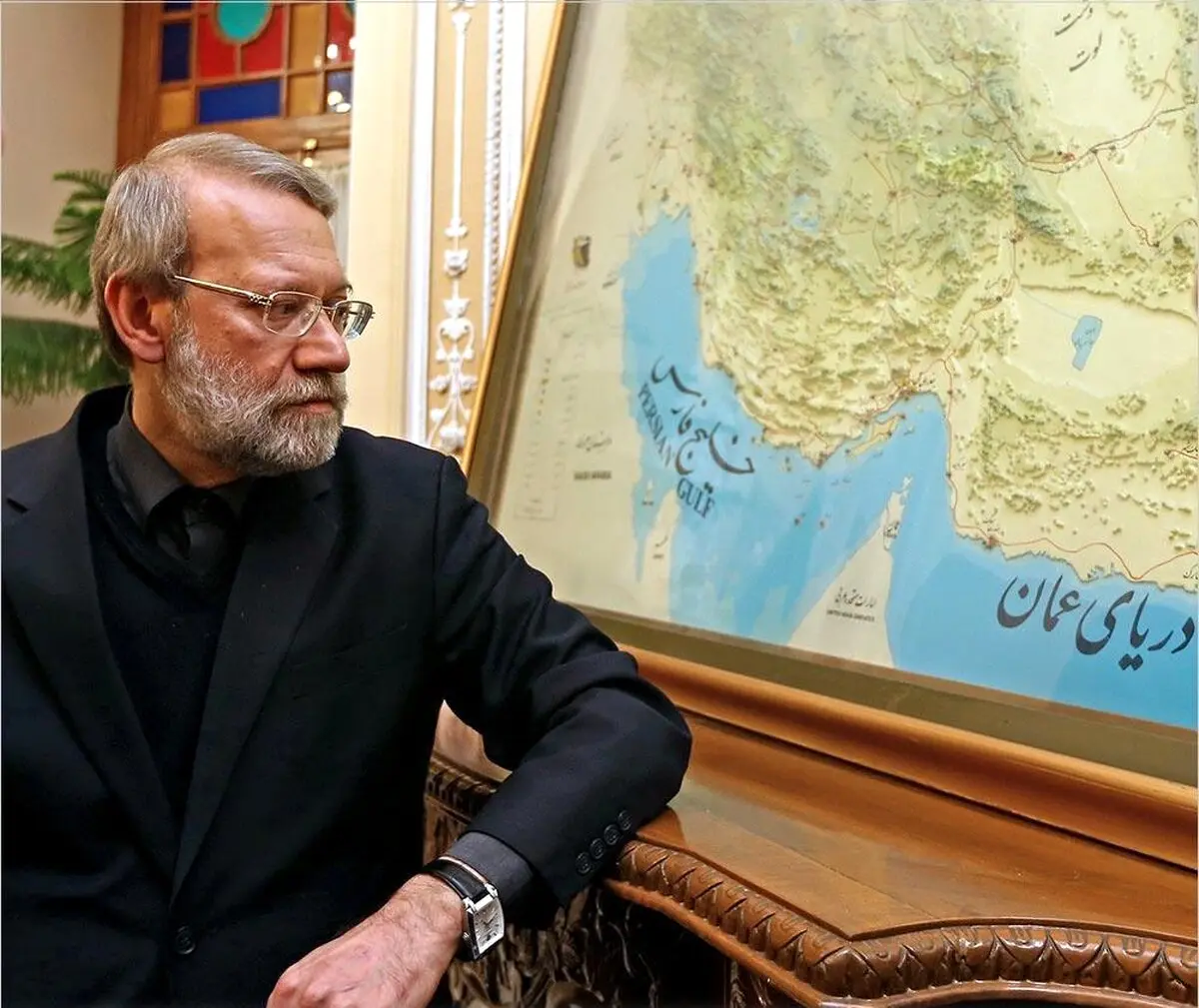 لاریجانی؛ «بَدل انتخاباتی» روحانی در انتخابات ریاست جمهوری 1400می شود؟ /تردیدهای اصلاح طلبانه برای حمایت از فیلسوف سیاستمدار/احمدی نژادی ها همچنان به دنبال دوگانه سازی لاریجانی - احمدی نژاد /نفوذ سیاسی آقای پارلمانتاریست به کمک او خواهد آمد؟