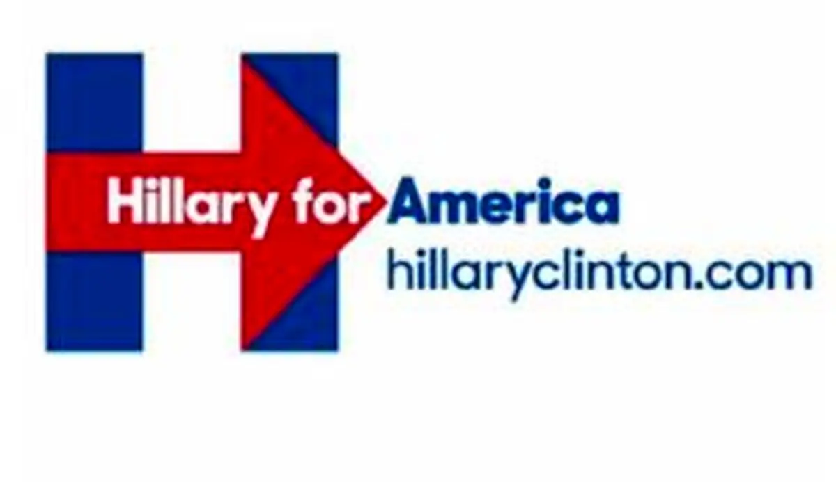 نماد تبليغاتي کلينتون، او را مضحکه کرد