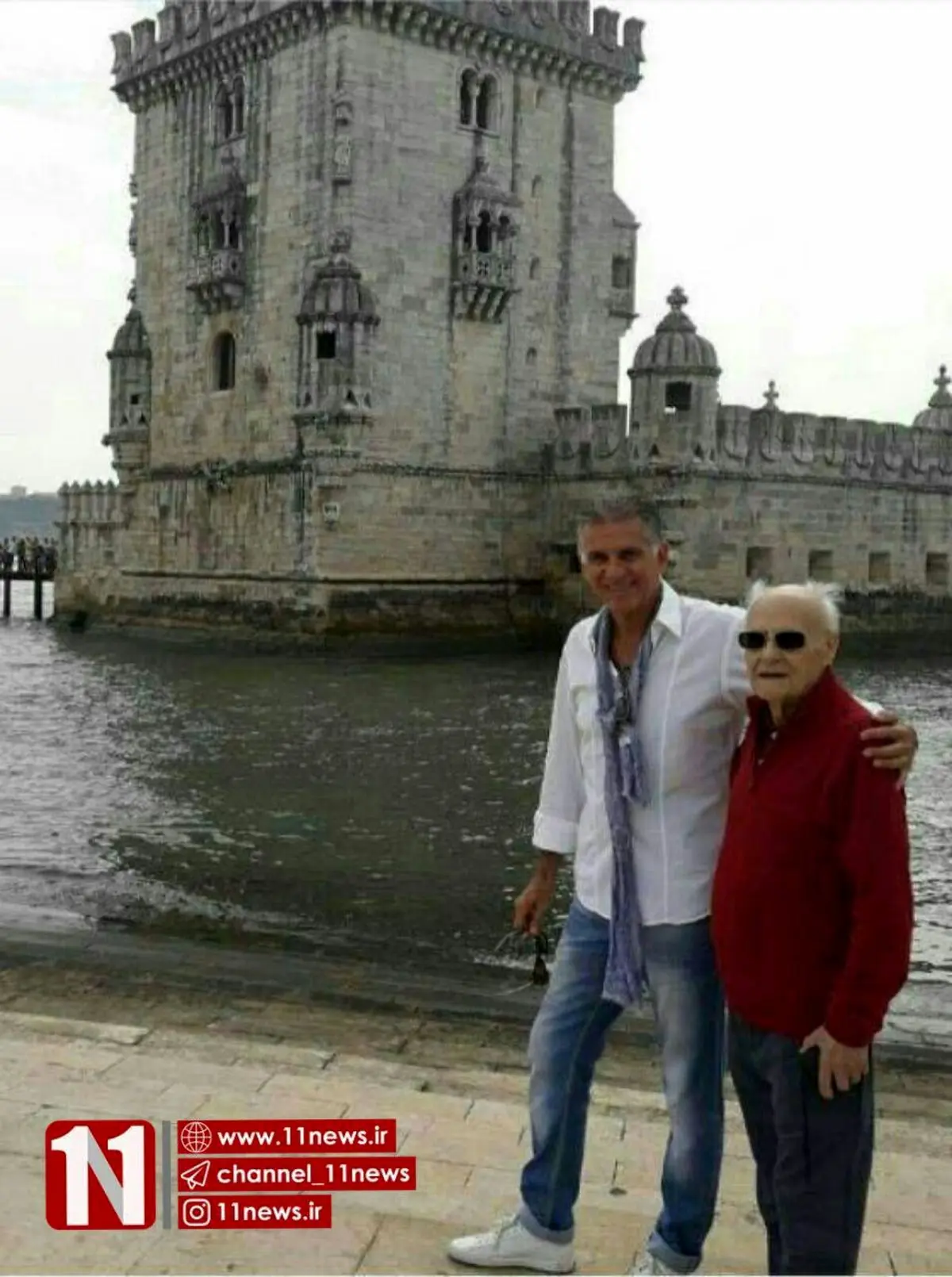 تصویری از کارلوس کی‌روش در کنار پدرش