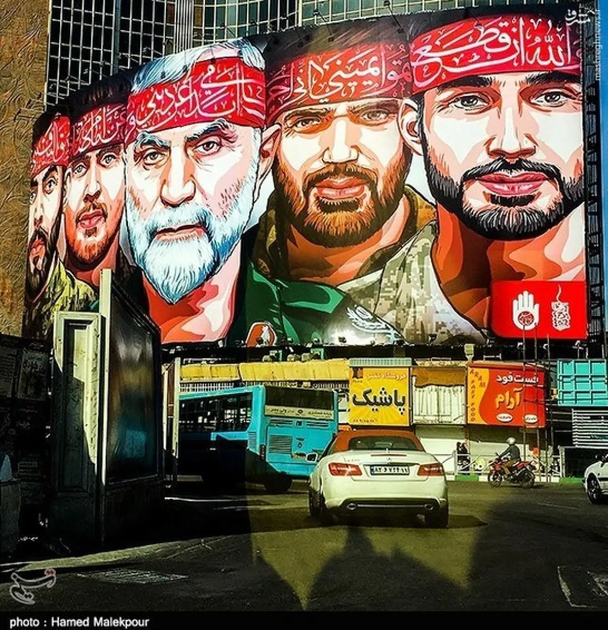 رونمایی از دیوار نگاره جدید میدان ولیعصر/عکس