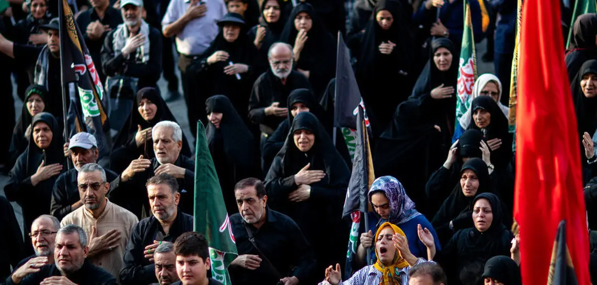 راهپیمایی دلدادگان حسینی در تهران + فیلم