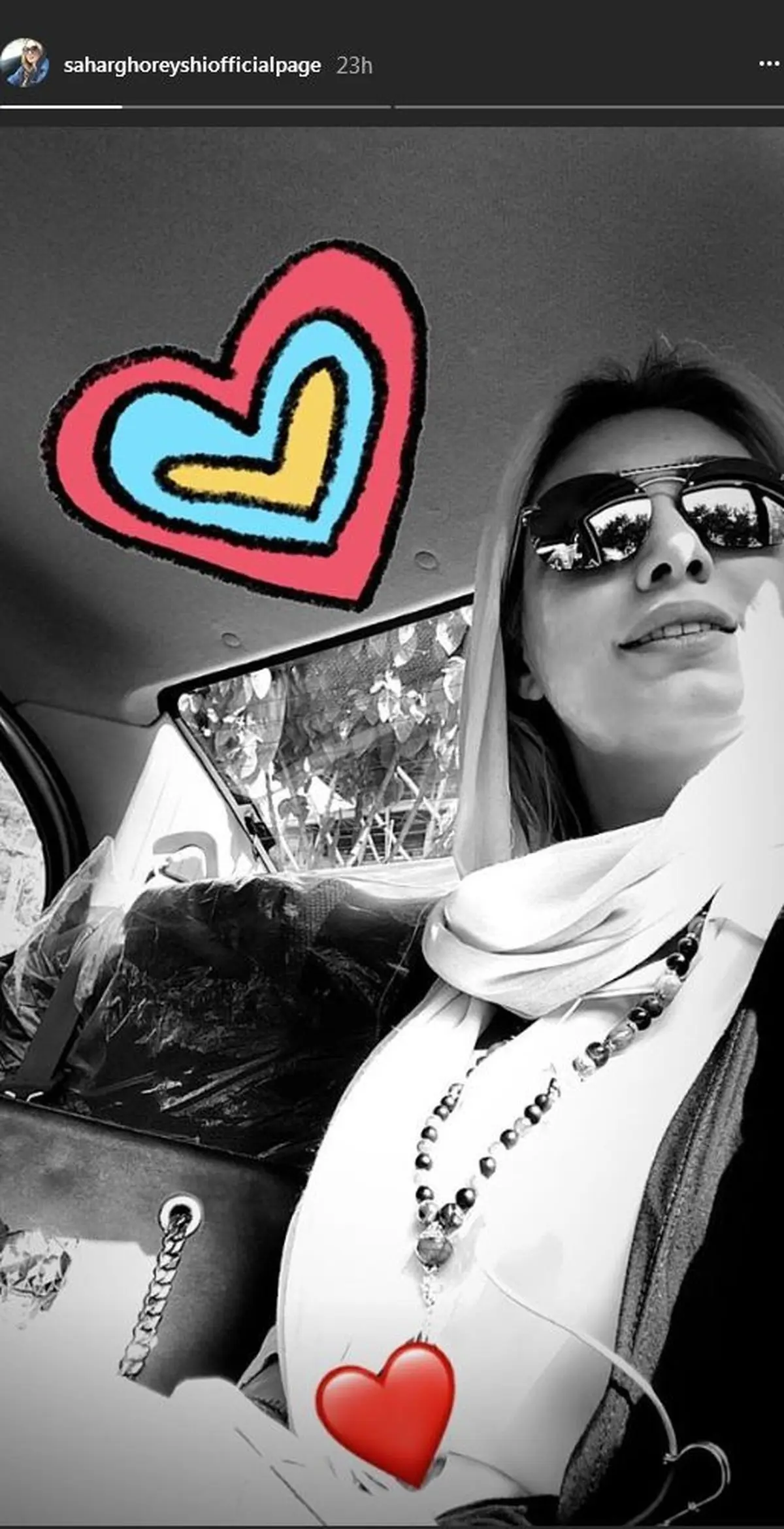 سلفی توماشینی سحر قریشی / عکس