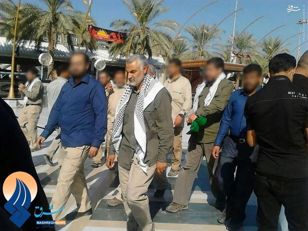 عکسی از سردار سلیمانی در بین الحرمین