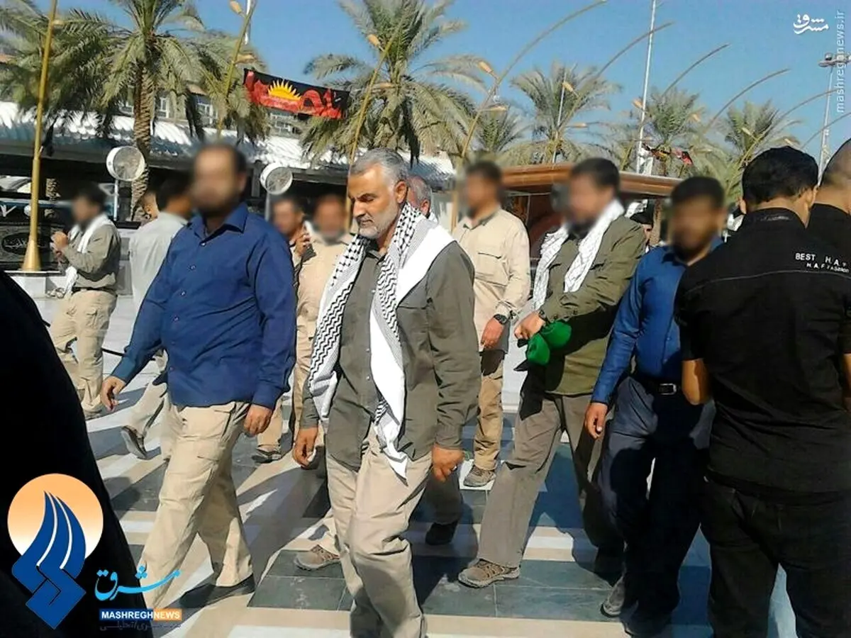 عکسی از سردار سلیمانی در بین الحرمین