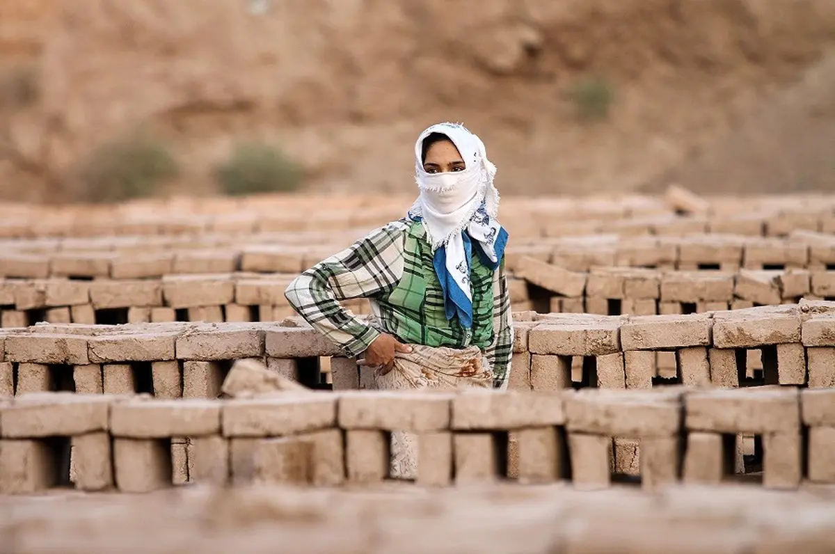 در میان خشت های زندگی / عکس