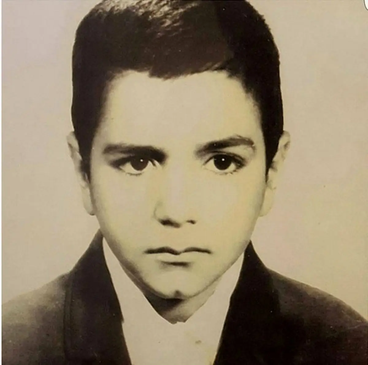 عکس 4×3 از دوران نوجوانی پرویز پرستویی