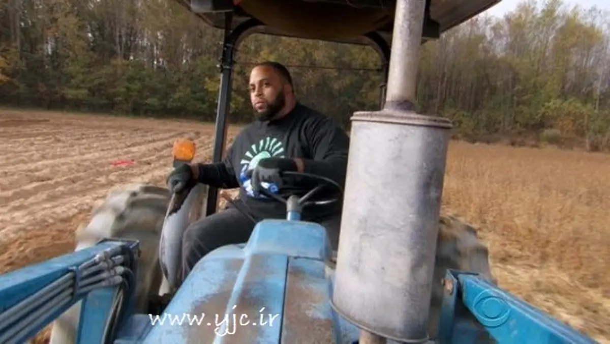 ستاره فوتبالی که زندگی اش را صرف کار خیر کرد +عکس