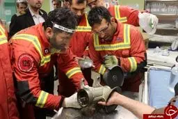 چرخ گوشت انگشتان كارگر رستوران را بلعيد+ تصاوير