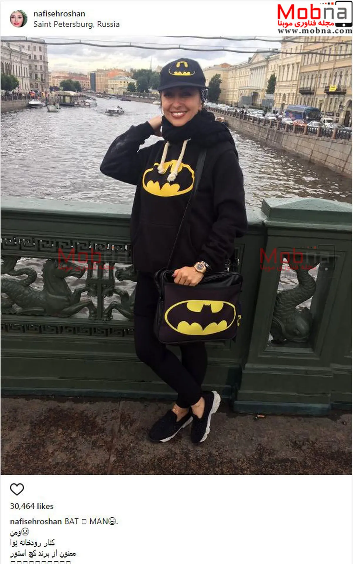 نفیسه روشن با تیپ بتمن در روسیه / عکس