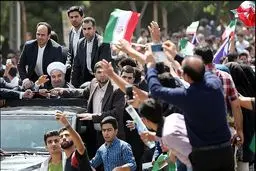 سلفی با حسن روحانی/ عکس