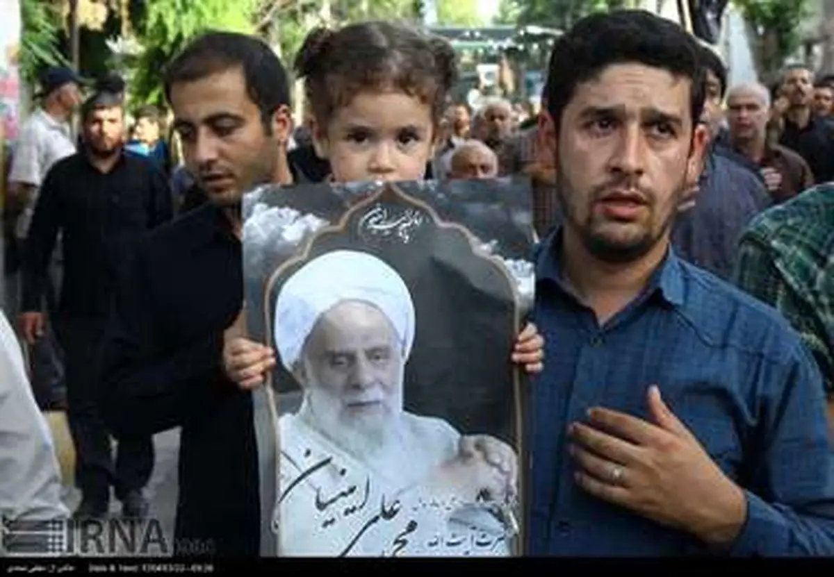 تشییع پیکر امام جمعه آستانه اشرفیه/تصاویر