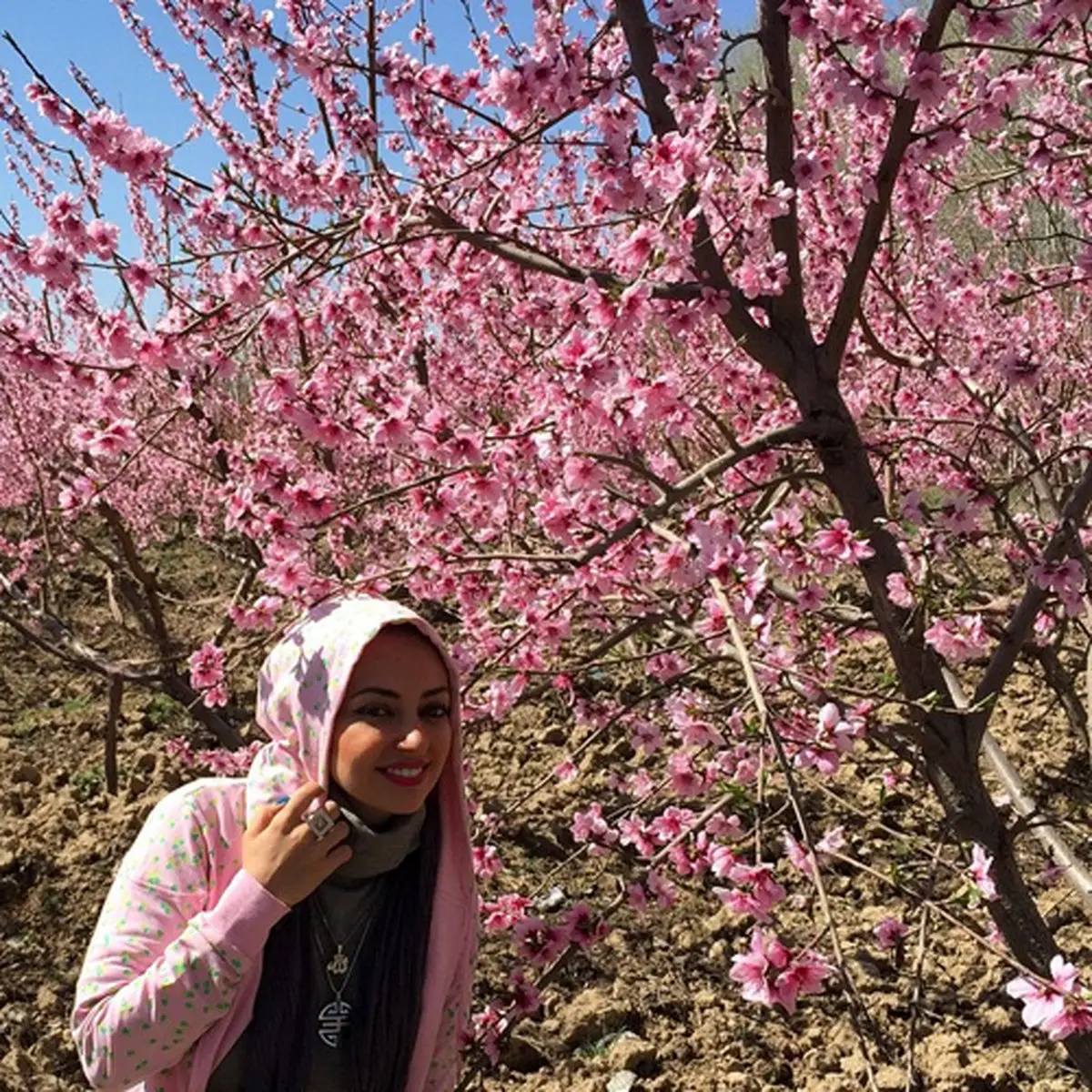 تصویر دیدنی از نفیسه روشن در روز سیزدهم فروردین امسال