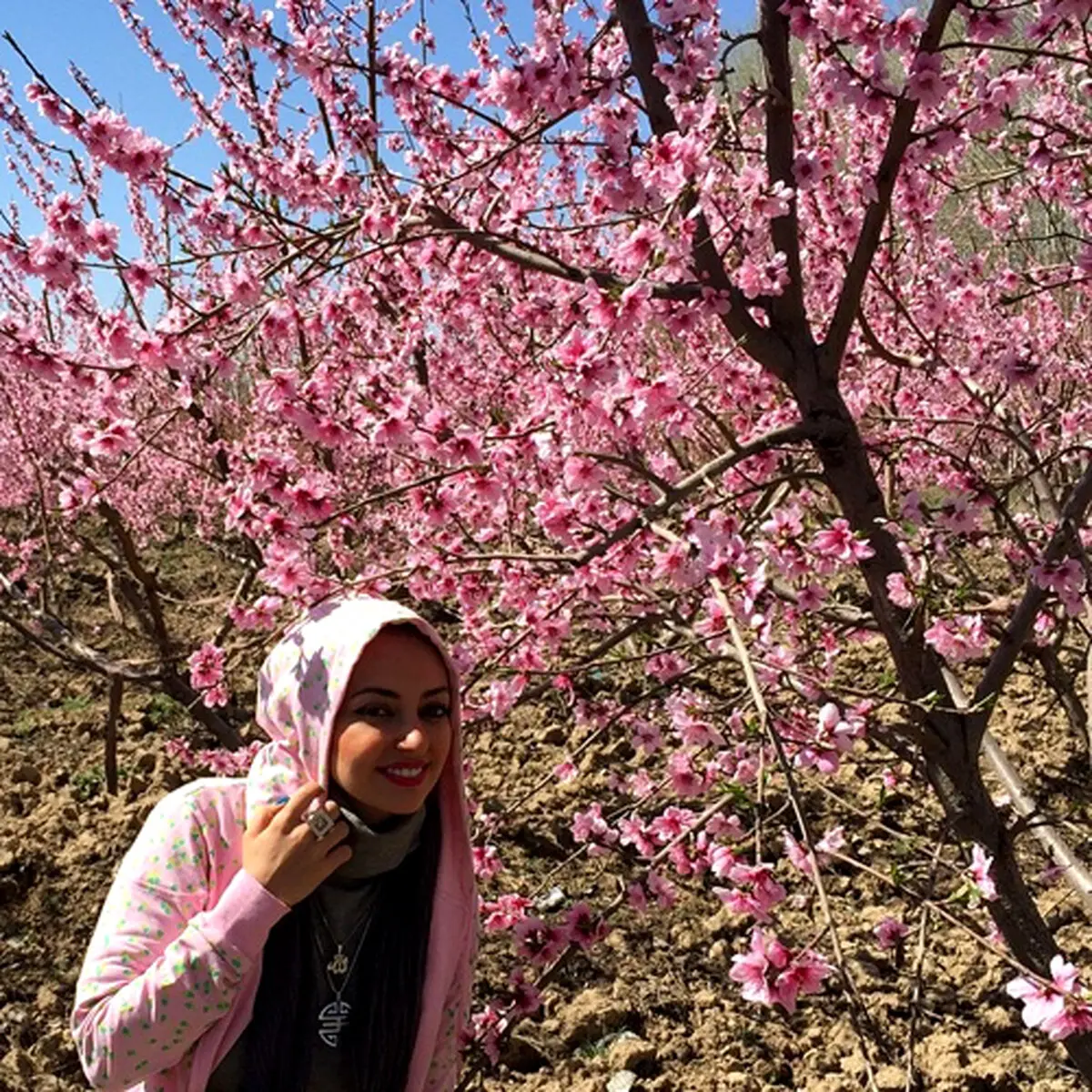 تصویر دیدنی از نفیسه روشن در روز سیزدهم فروردین امسال