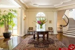 منزل جدید آنجلینا جولی پس از جدایی/تصاویر