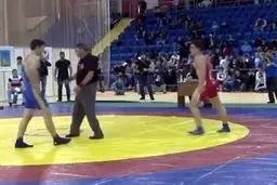 هفت‌تیرکشی روی تشک کشتی! / تصاویر