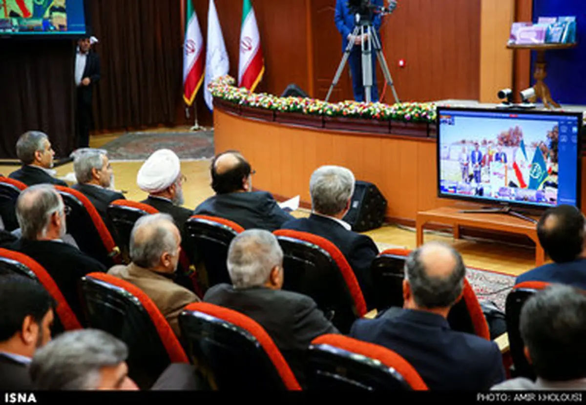 افتتاح همزمان ۱۳۸ پروژه از سفرهای استانی با حضور روحانی/تصاویر