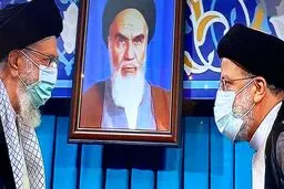 رئیسی: شرط ادب بود که دست مقام معظم رهبری را می‌بوسیدم