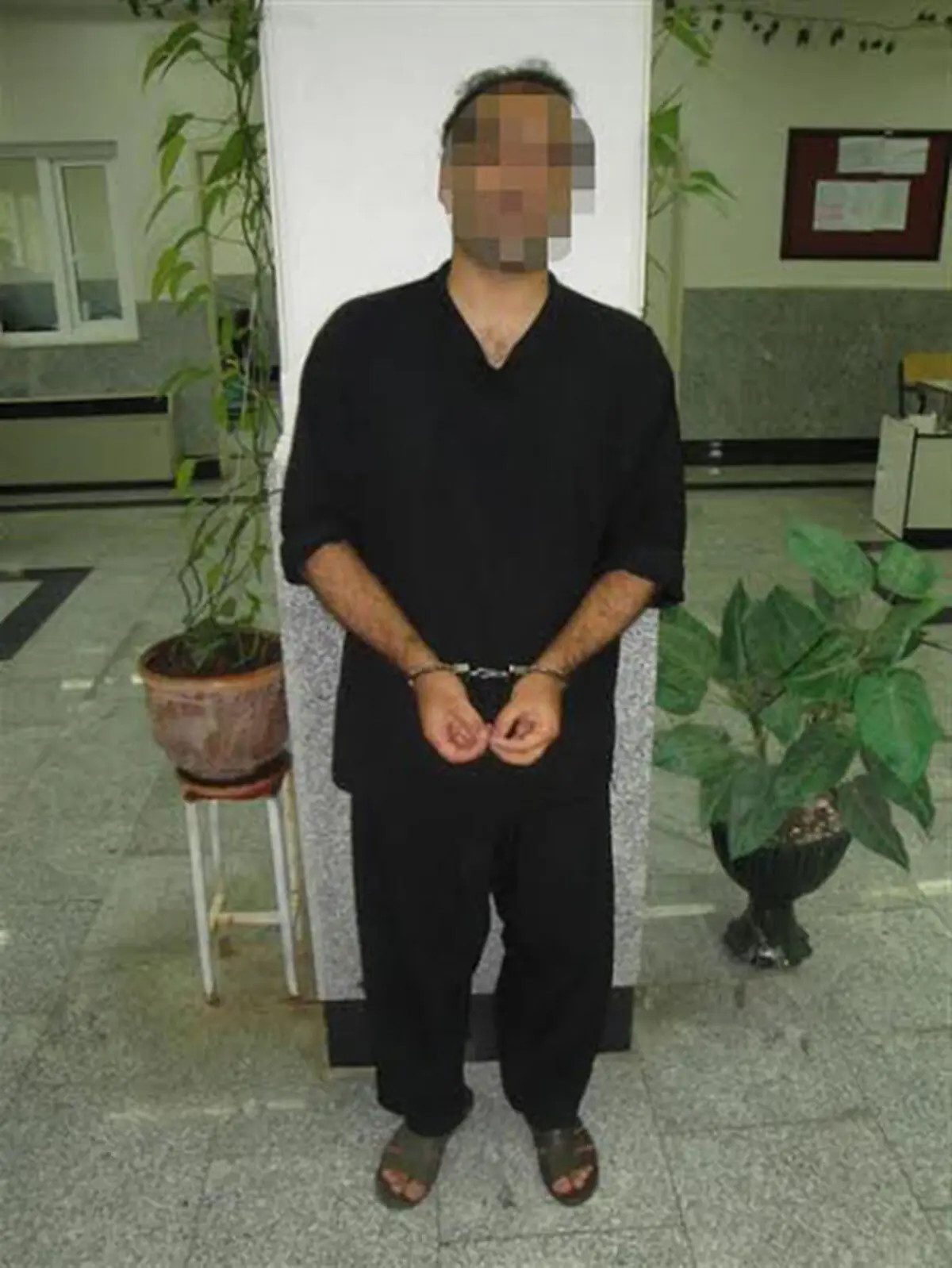 دختر جوان سناریوی اسید پاشی بر روی خودش را طراحی کرد/ عکس