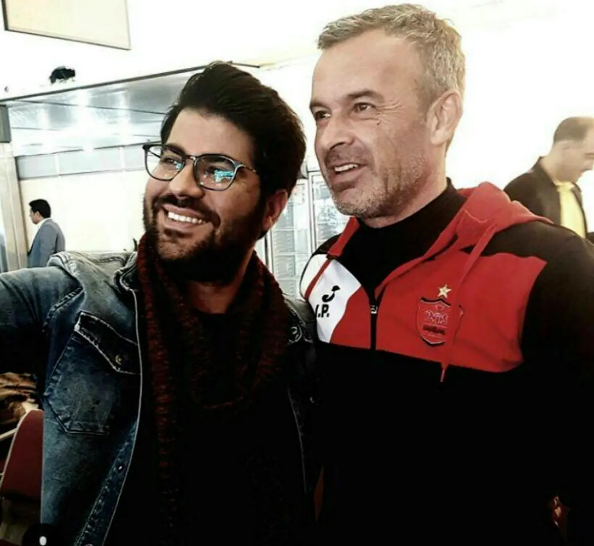 دیدار حامد همایون با پرسپولیسی ها در فرودگاه مهرآباد/عکس