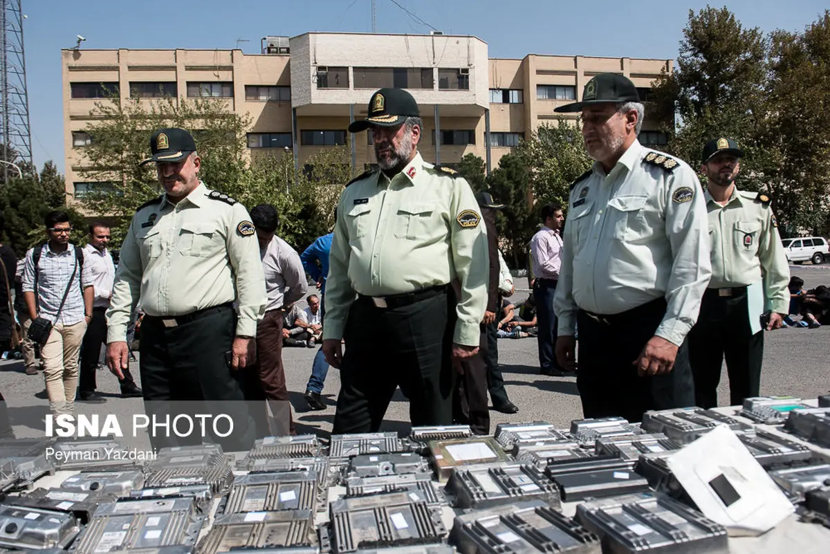 تصاویر ویژه از برخورد با سارقان و مالخران در تهران