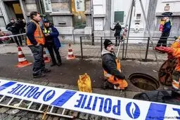 سرقت از بانک از طریق فاضلاب/ تصاویر