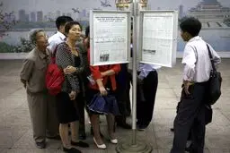 روش متفاوت کره‌شمالی برای اطلاع‌رسانی یک خبر مهم/عکس