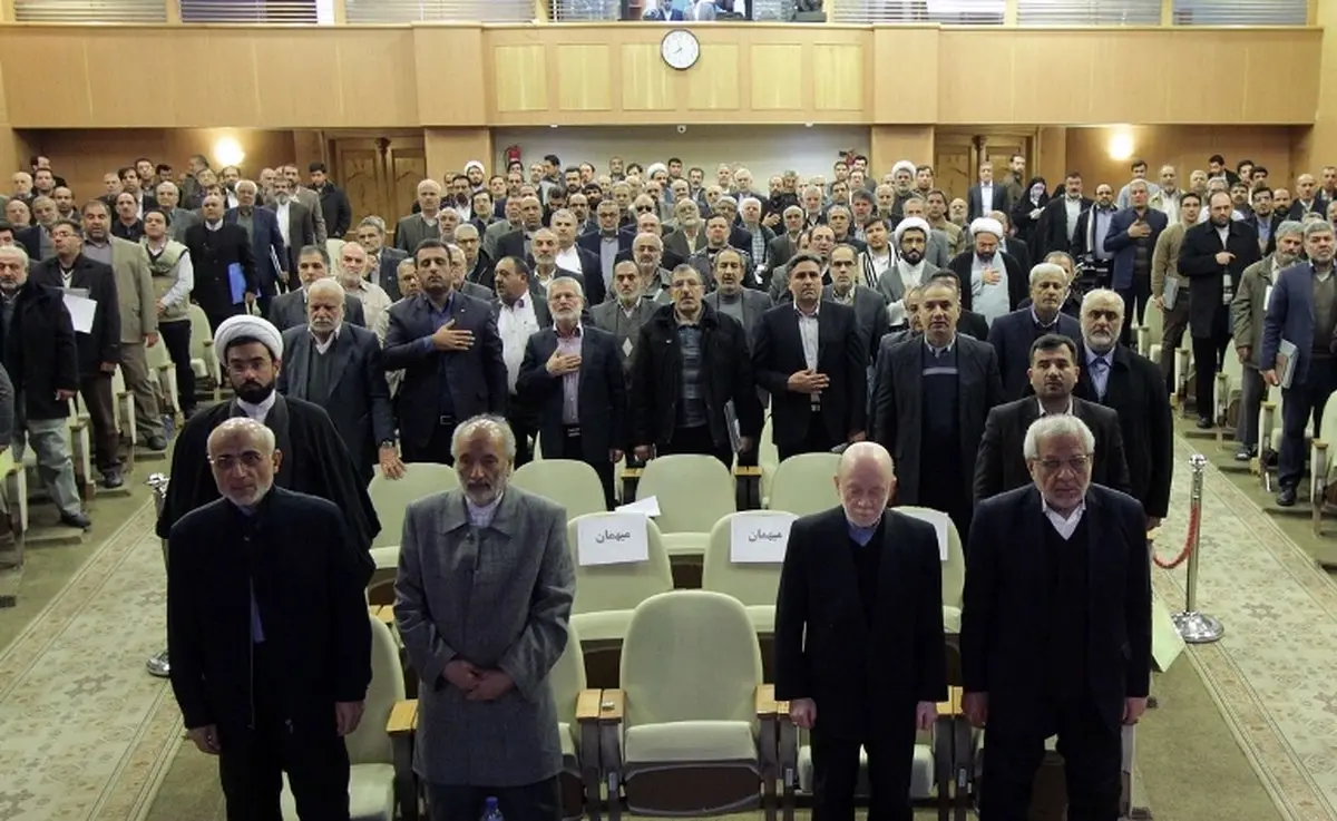 رمزگشایی از سکوت پیرمردهای موتلفه در مقابل پوزخندها و کنایه‌های سیاسی /راه حل موتلفه برای گریز از «ناک اوت» شدن سوم