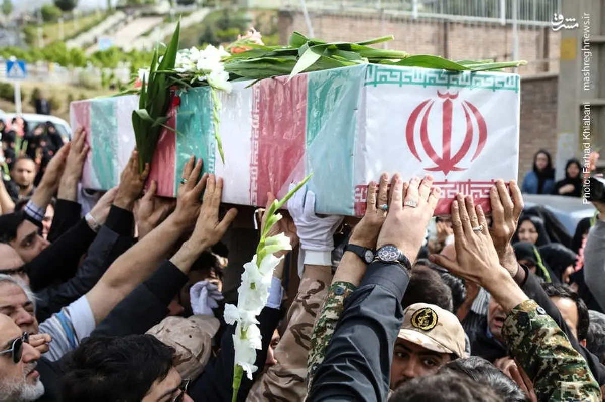 تشییع یک شهید، ۳۴ سال پس از مفقود شدن در جزیره مجنون/تصاویر