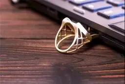 جدیدترین USB عرضه شده به بازار با طراحی یک جواهرفروش/ تصاویر