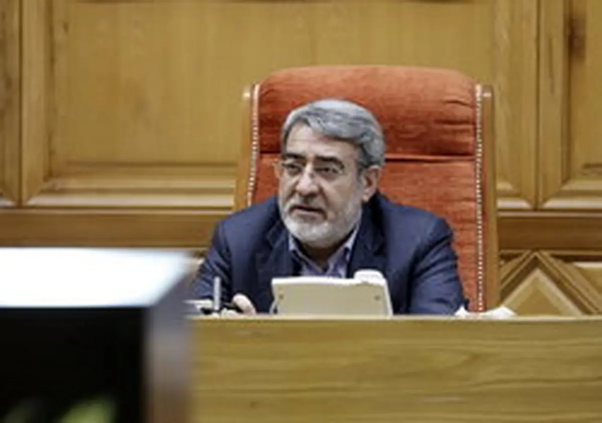 تاکید وزیر کشور بر شفافیت و توزیع عادلانه کمک‌های مردمی در مناطق سیل‌زده