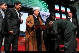 مراسم گرامیداشت دهه فجر با حضور آیت‌الله هاشمی/ تصاویر