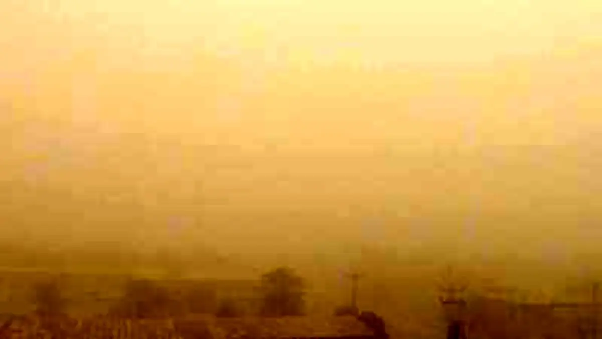 تعطیلی مدارس و ادارات 11 شهر خوزستان به دلیل گرد و خاک/تصاویر