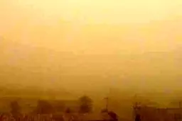 تعطیلی مدارس و ادارات 11 شهر خوزستان به دلیل گرد و خاک/تصاویر