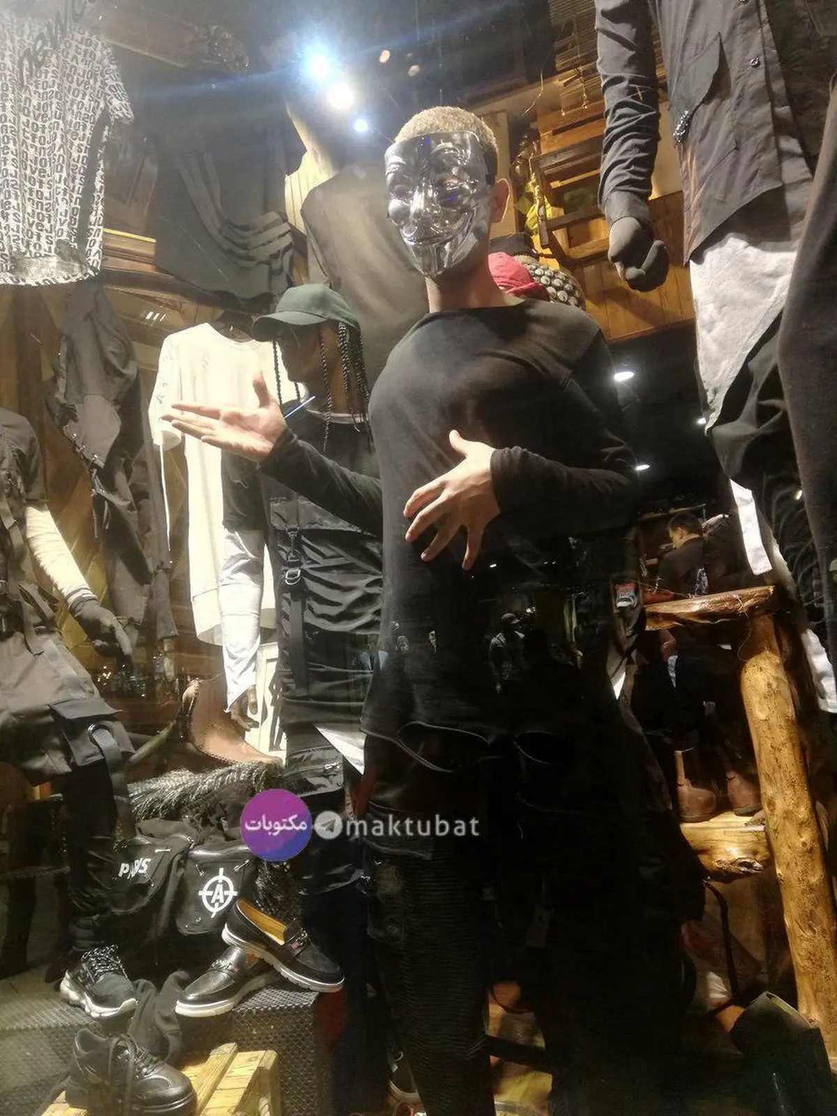 رونمایی از شغل جدید در پایتخت/عکس