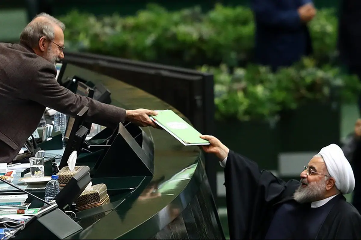 عکس / تقدیم لایحه بودجه سال99 به مجلس توسط رئیس جمهور