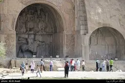 مسافران تابستانی در طاق بستان / تصاویر